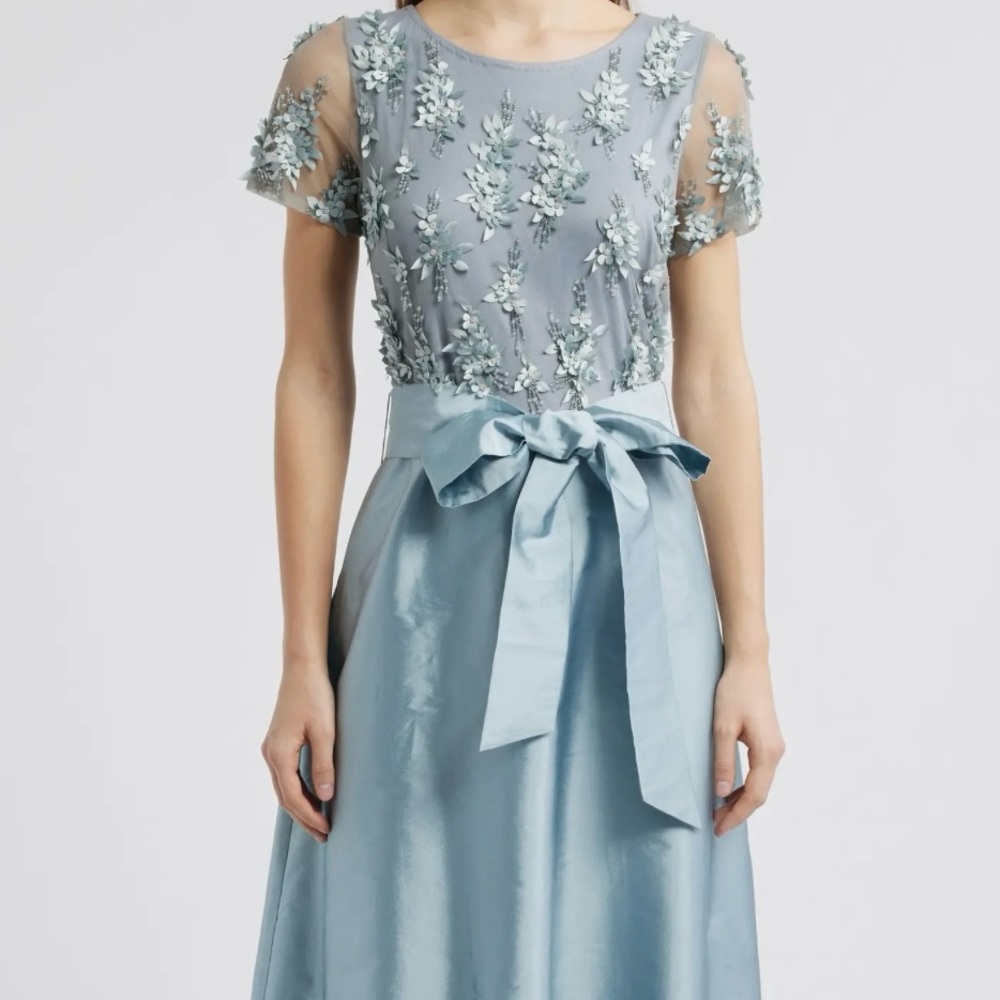 Pisarro Nights Elegant Blue Floral Embroidered Dress